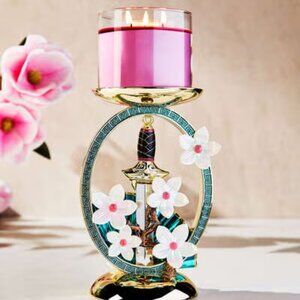 Mulan Pedestal - 3-Wick Candle Holder